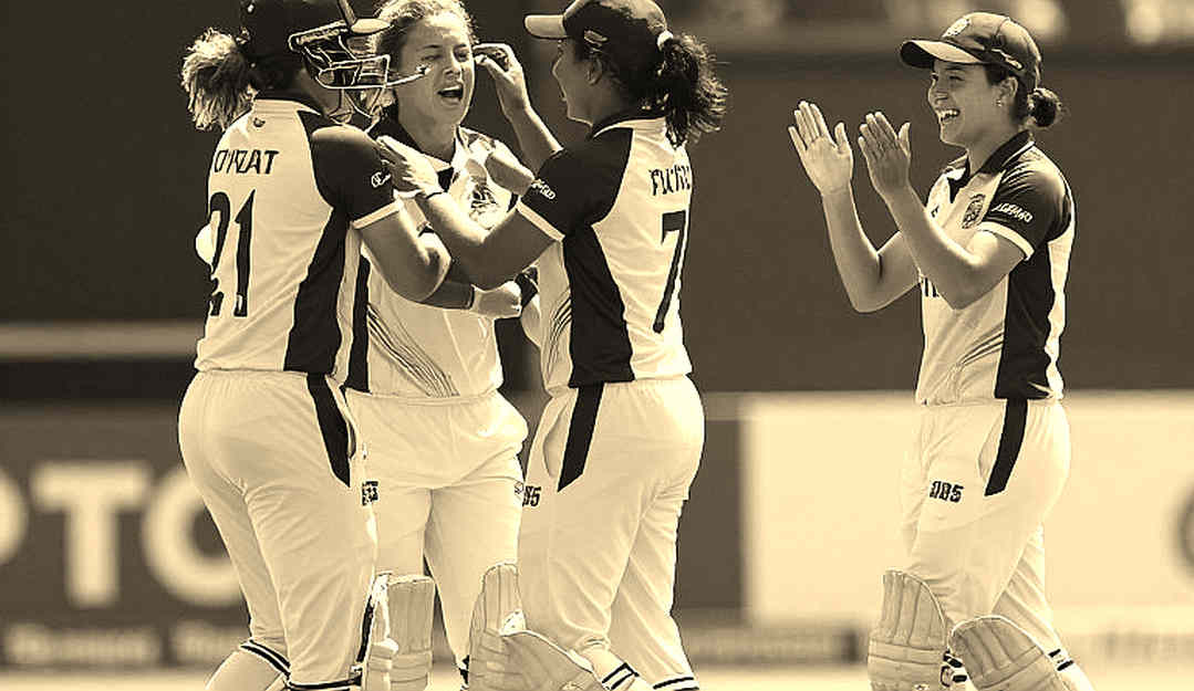 এনওসি, ভিসা আর মজুরির সিঁড়ি: বাংলাদেশের ক্রিকেটারদের অপেক্ষার অর্থনীতি এনওসি, ভিসা আর মজুরির সিঁড়ি: বাংলাদেশের ক্রিকেটারদের অপেক্ষার অর্থনীতি