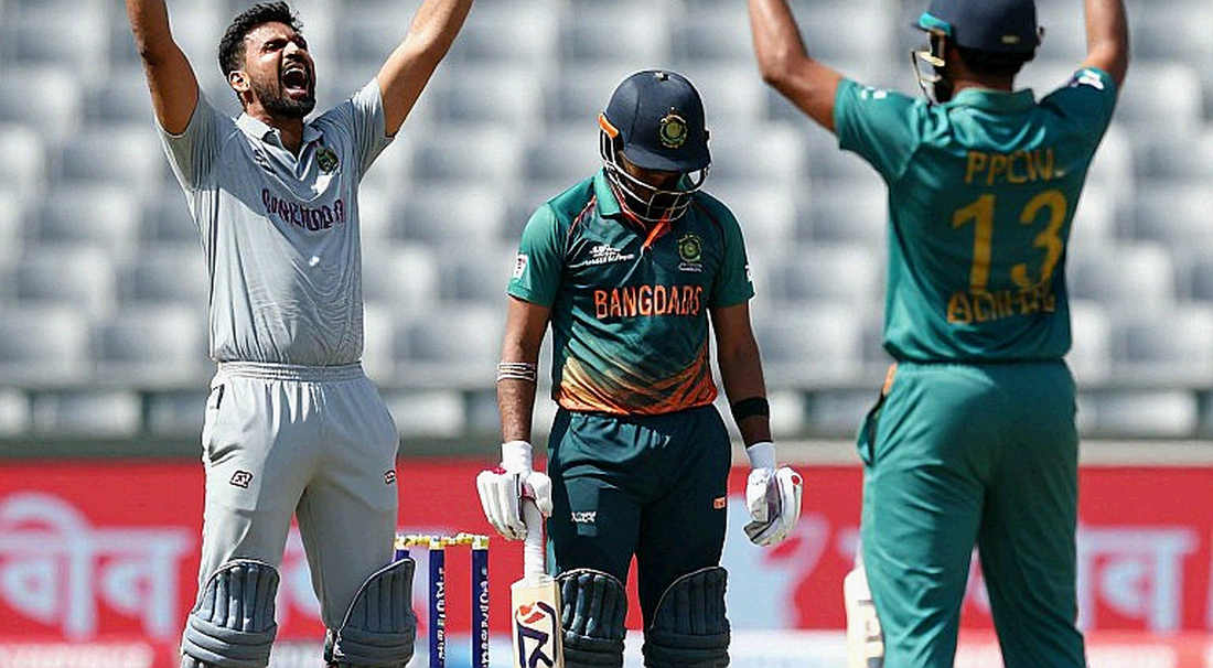 কুল হেডের হিসাব: অস্ট্রেলিয়ার পিচে বাংলাদেশের পতন, আর এক ডেবিউট্যান্টের নিঃশব্দ আলো কুল হেডের হিসাব: অস্ট্রেলিয়ার পিচে বাংলাদেশের পতন, আর এক ডেবিউট্যান্টের নিঃশব্দ আলো