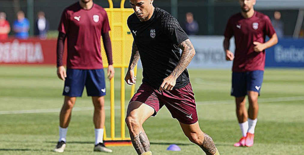 Two Calls, One Young Striker: Nicolò Tresoldi's Strategy of Waiting Two Calls, One Young Striker: Nicolò Tresoldi's Strategy of Waiting