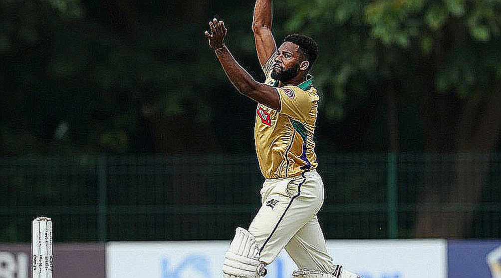 ক্ষয়ের বক্ররেখা: খুলনার স্প্রেডশিট থেকে বাংলাদেশের পেস-ভবিষ্যৎ ক্ষয়ের বক্ররেখা: খুলনার স্প্রেডশিট থেকে বাংলাদেশের পেস-ভবিষ্যৎ