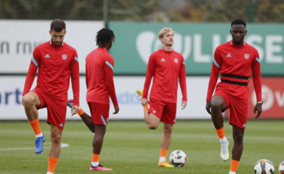 Reading the Empty Dossier: A Nine-Lens Method for Assessing a Football Club Reading the Empty Dossier: A Nine-Lens Method for Assessing a Football Club