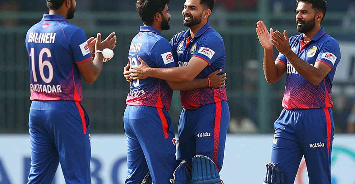 ১৪৬ নয়, ৫৬৫: রাওয়ালপিন্ডির ধুলোয় বাংলাদেশের নতুন শুরু ১৪৬ নয়, ৫৬৫: রাওয়ালপিন্ডির ধুলোয় বাংলাদেশের নতুন শুরু