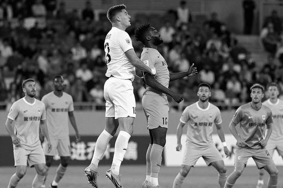The January Window as a Quiet Room of Goodbyes: Three Silences Around Man Utd, Endrick and Kane The January Window as a Quiet Room of Goodbyes: Three Silences Around Man Utd, Endrick and Kane