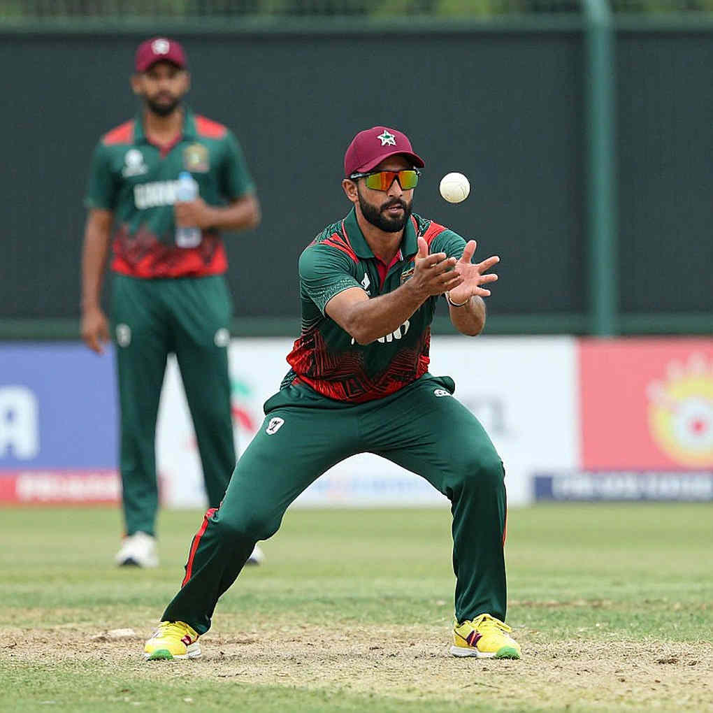 আগরকর-গম্ভীরের কম্পন: সাদা বলে তিন ট্রফি, লাল বলে ফাঁকা খাতা আগরকর-গম্ভীরের কম্পন: সাদা বলে তিন ট্রফি, লাল বলে ফাঁকা খাতা